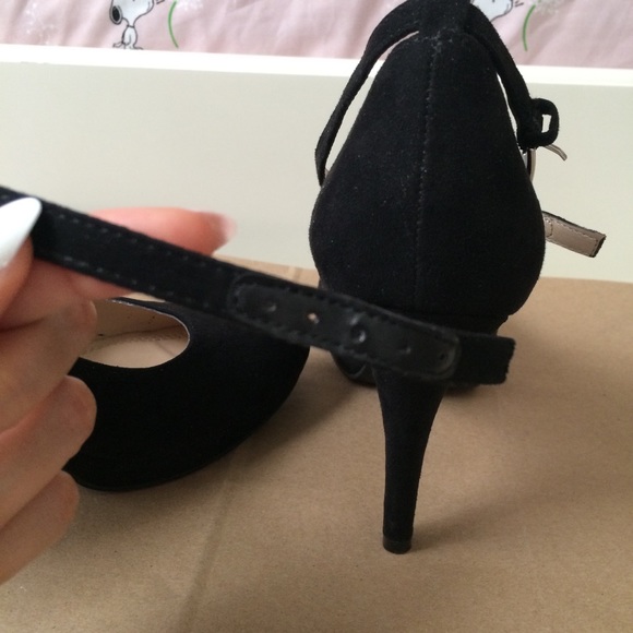Unisa Suede Heels. - Picture 4 of 9